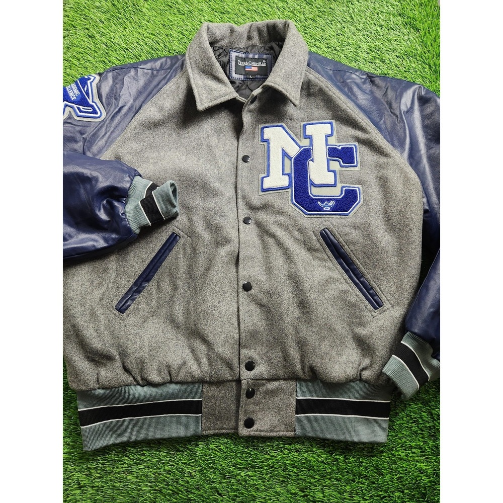 Texas Chenille Jacket Mens L Gray Wool Varsity Snap NC Academic Patch Excellence